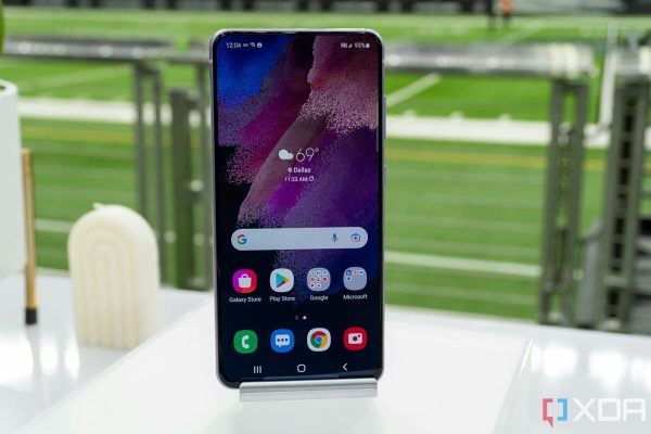 عکس سامسونگ S21 FE 2