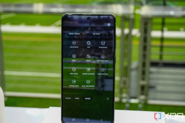 عکس سامسونگ S21 FE