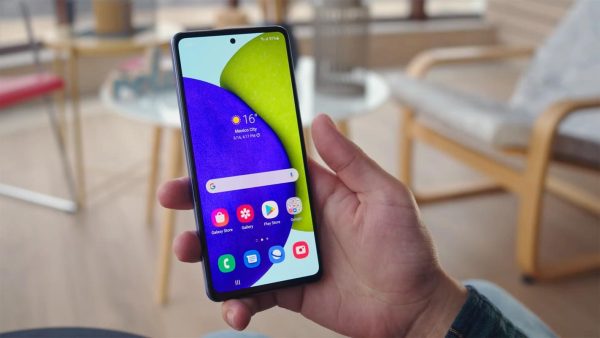صفحه نمایش Galaxy A52 5G