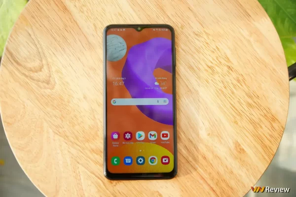 صفحه نمایش سامسونگ M23