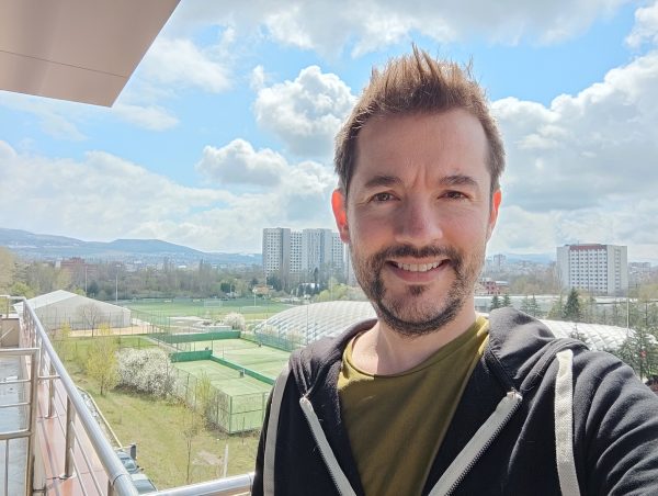 نمونه عکس دوربین سلفی poco f4 gt