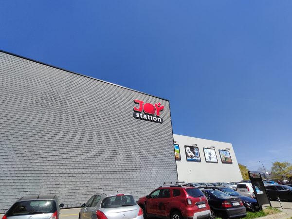 نمونه عکس دوربین poco f4 gt - فوق عریض